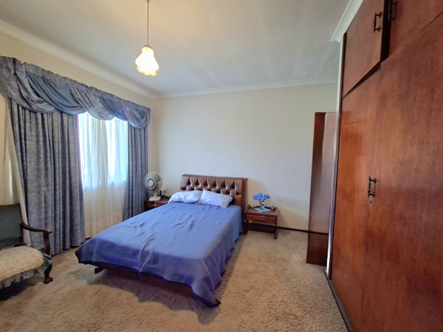 2 Bedroom Property for Sale in Uitenhage Central Eastern Cape
